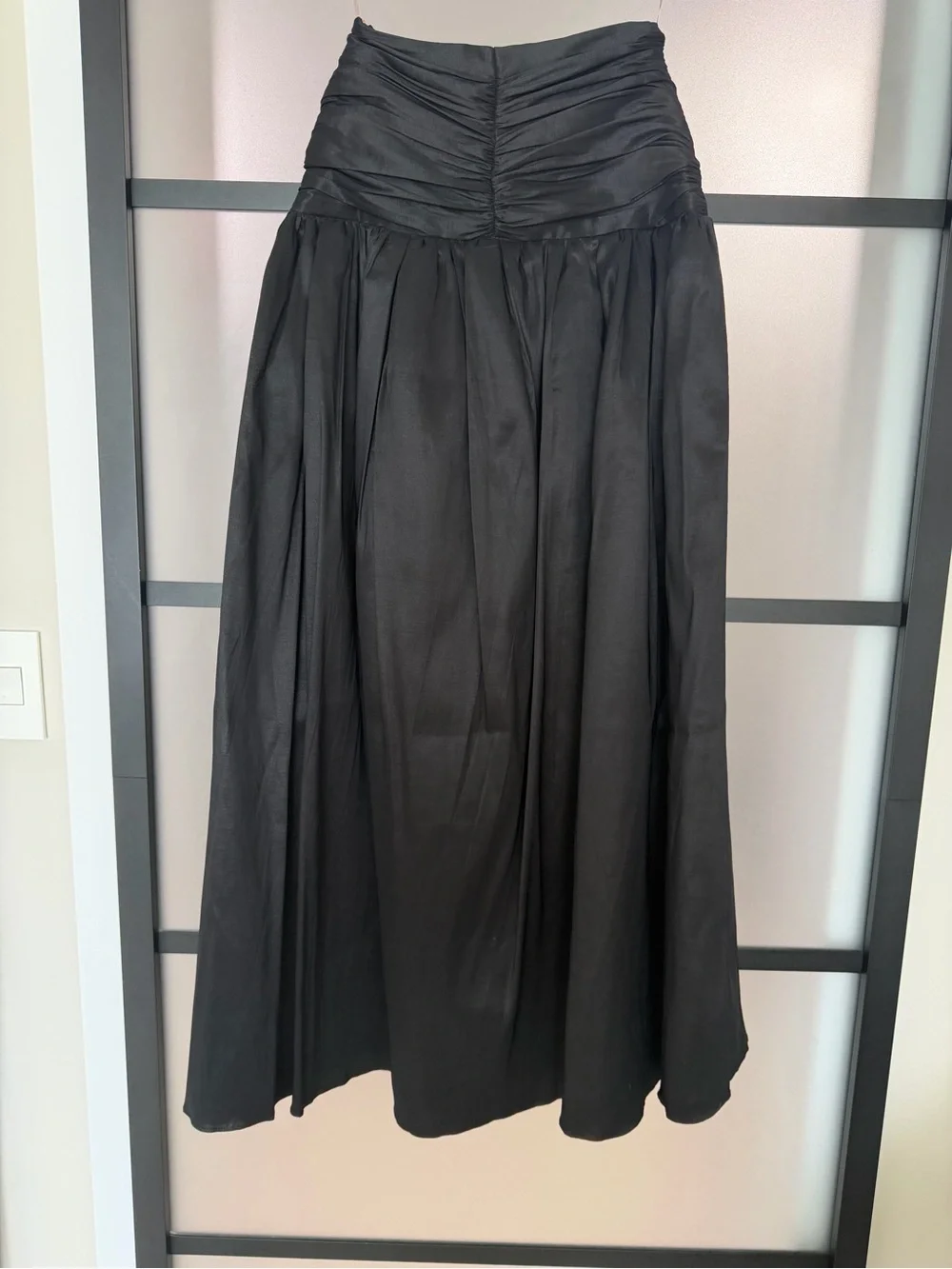 Oh Polly Daphne Maxi Skirt - Picture 3 of 3